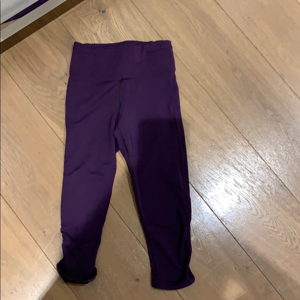 Lululemon crops